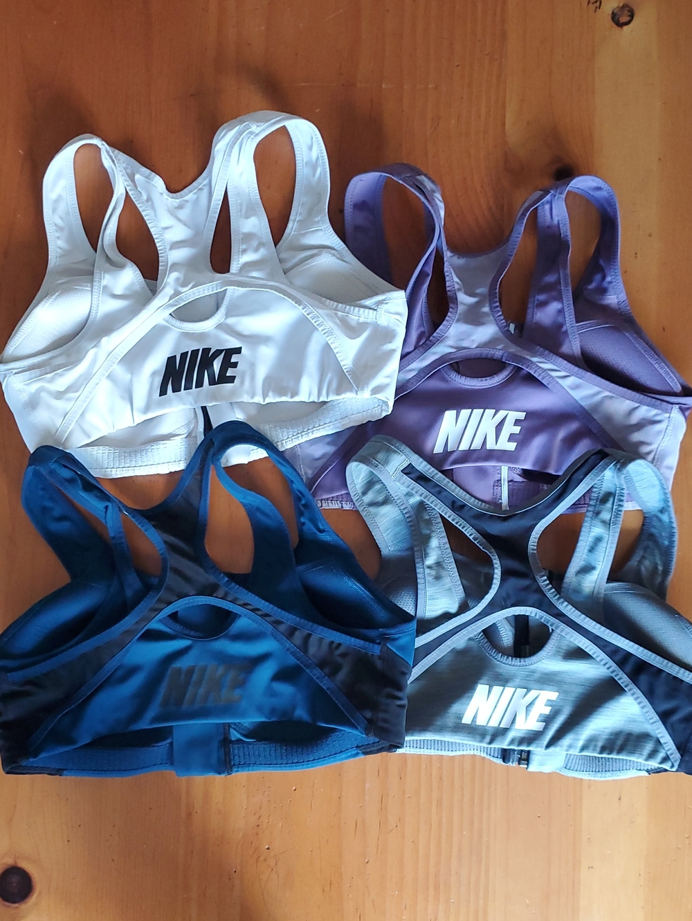 Nike Women’s Front-Zip Sports Bras - Picture 6 of 10